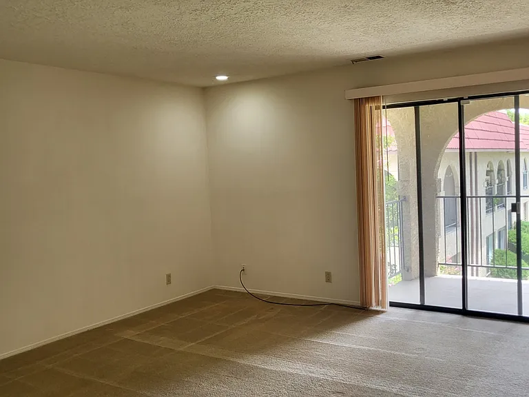 827 Country Club Dr SE #2A — Photo 4
