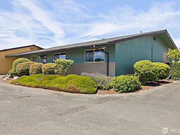 4th image of 1301 S 3rd Avenue #15A