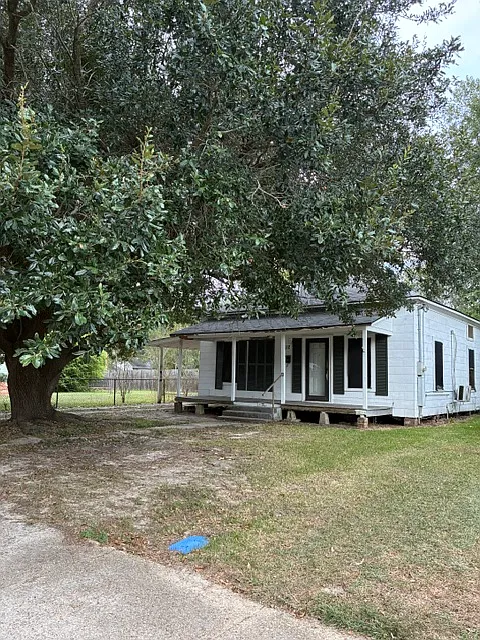 3 bed, 1496 sqft, $1,100 — Photo 2