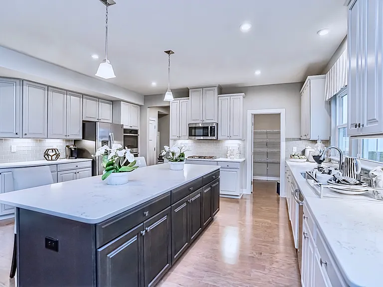 212 Spokane Dr — Photo 5