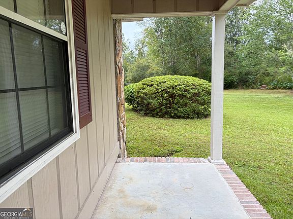 5th image of 3929 Memorial Dr