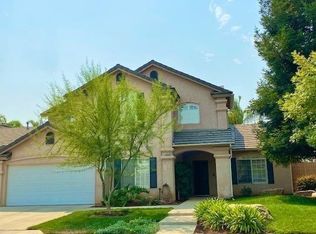 2829 E Pryor Dr, Fresno, CA