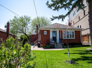 8 Acorn Ave #3, Toronto, ON M9B 3P8