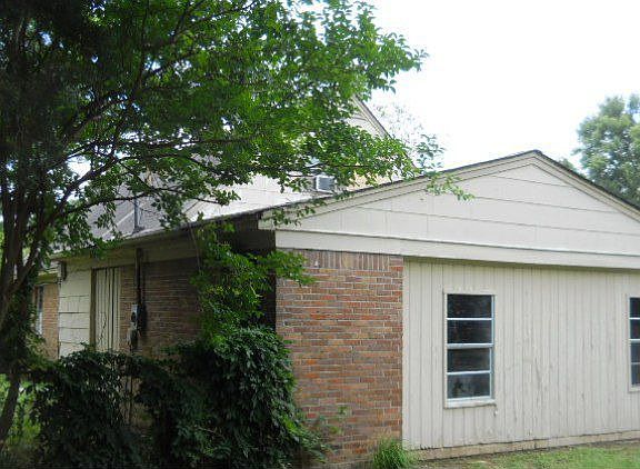 3rd image of 1486 Staunton Dr