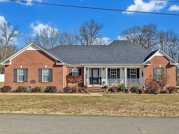 3rd image of 422 Brookside Dr