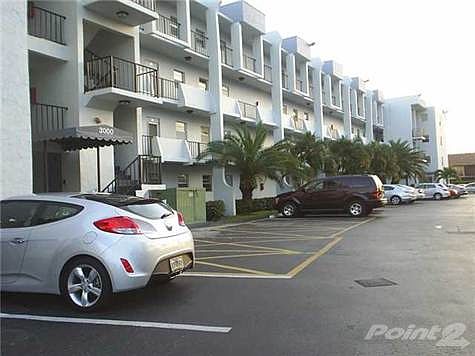 3rd image of 3000 E Sunrise Lakes Dr #309