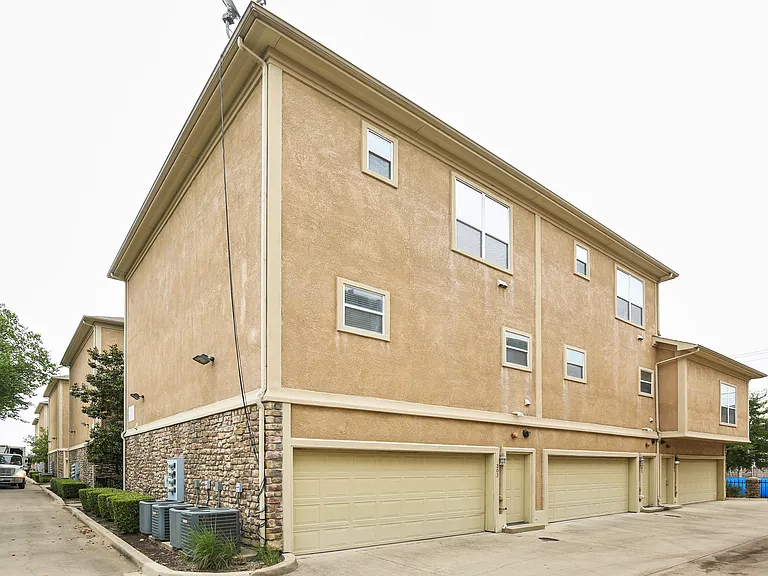 3119 Cedarplaza Ln #303 — Photo 21