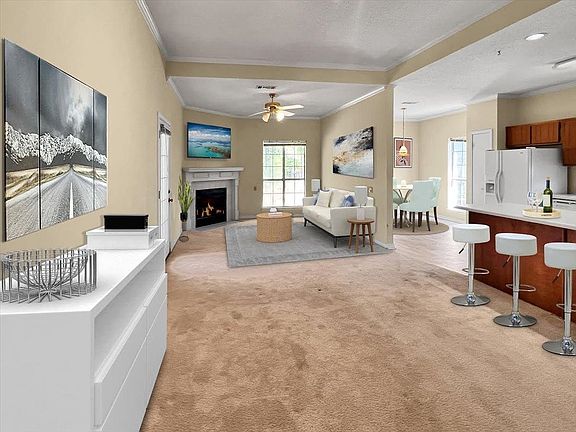 3rd image of 1348 Greenvista Ln
