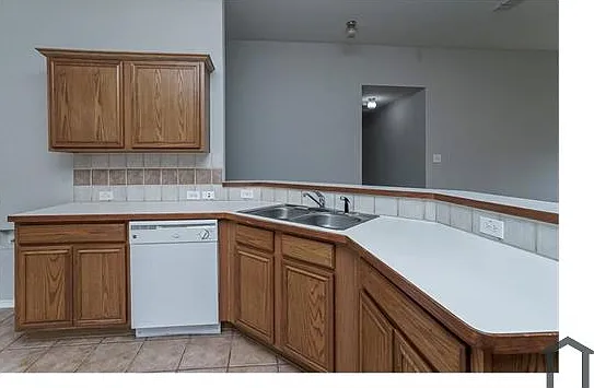8448 Prairie Fire Dr — Photo 10