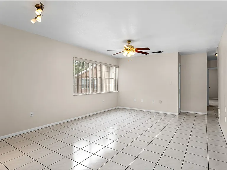 2786B Curry Ford Rd — Photo 6