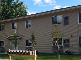 2421 Sessions St APT 6, Eau Claire, WI 54701