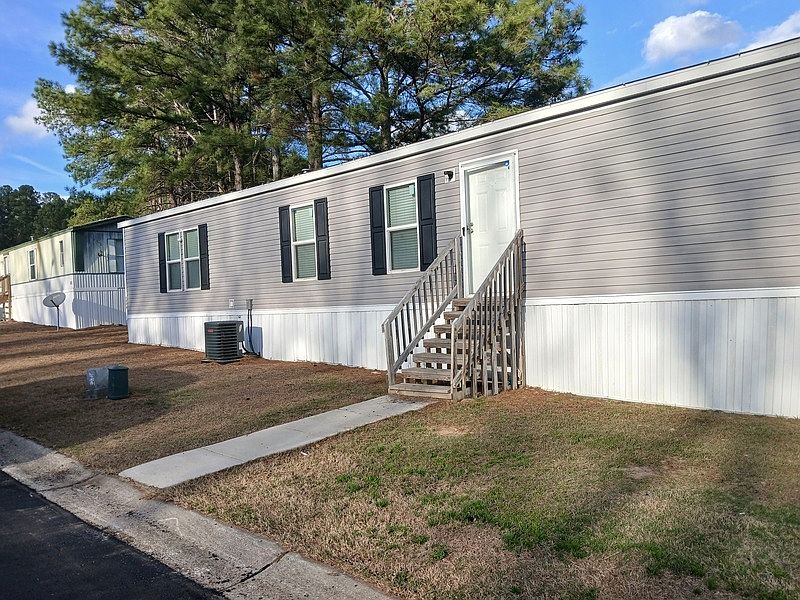 1st image of 1834 Blake St