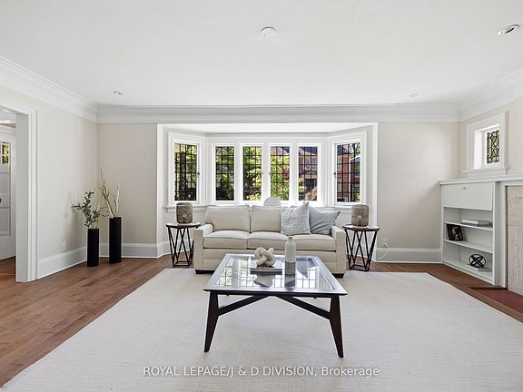 2nd image of 102 Ridge Dr