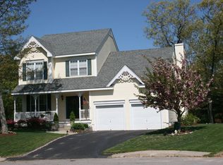 12 Evergreen Ct, Coventry, RI 02816