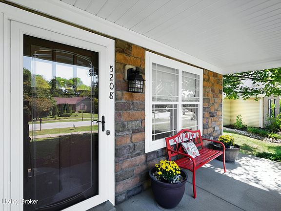 3rd image of 5208 Manor Dr