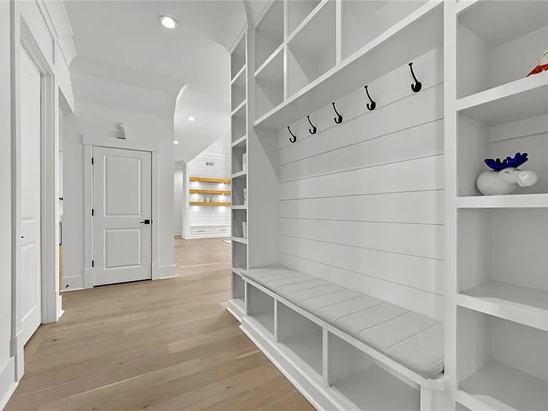 2694 Thompson Mill Rd — Photo 34