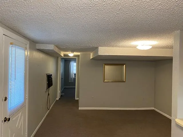1 bed, 1000 sqft, $1,100 — Photo 3