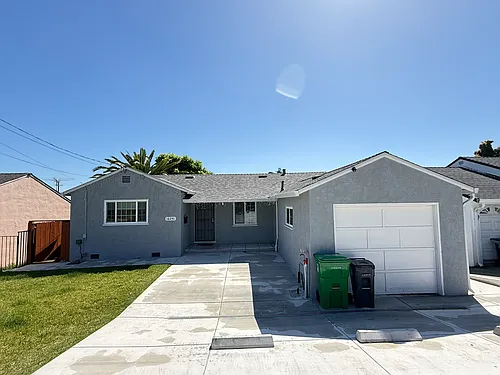 16241 Liberty St Photo 1