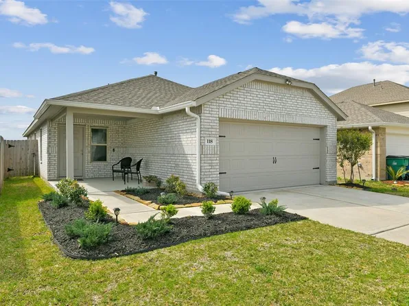 118 Austin Street, Angleton, TX 77515