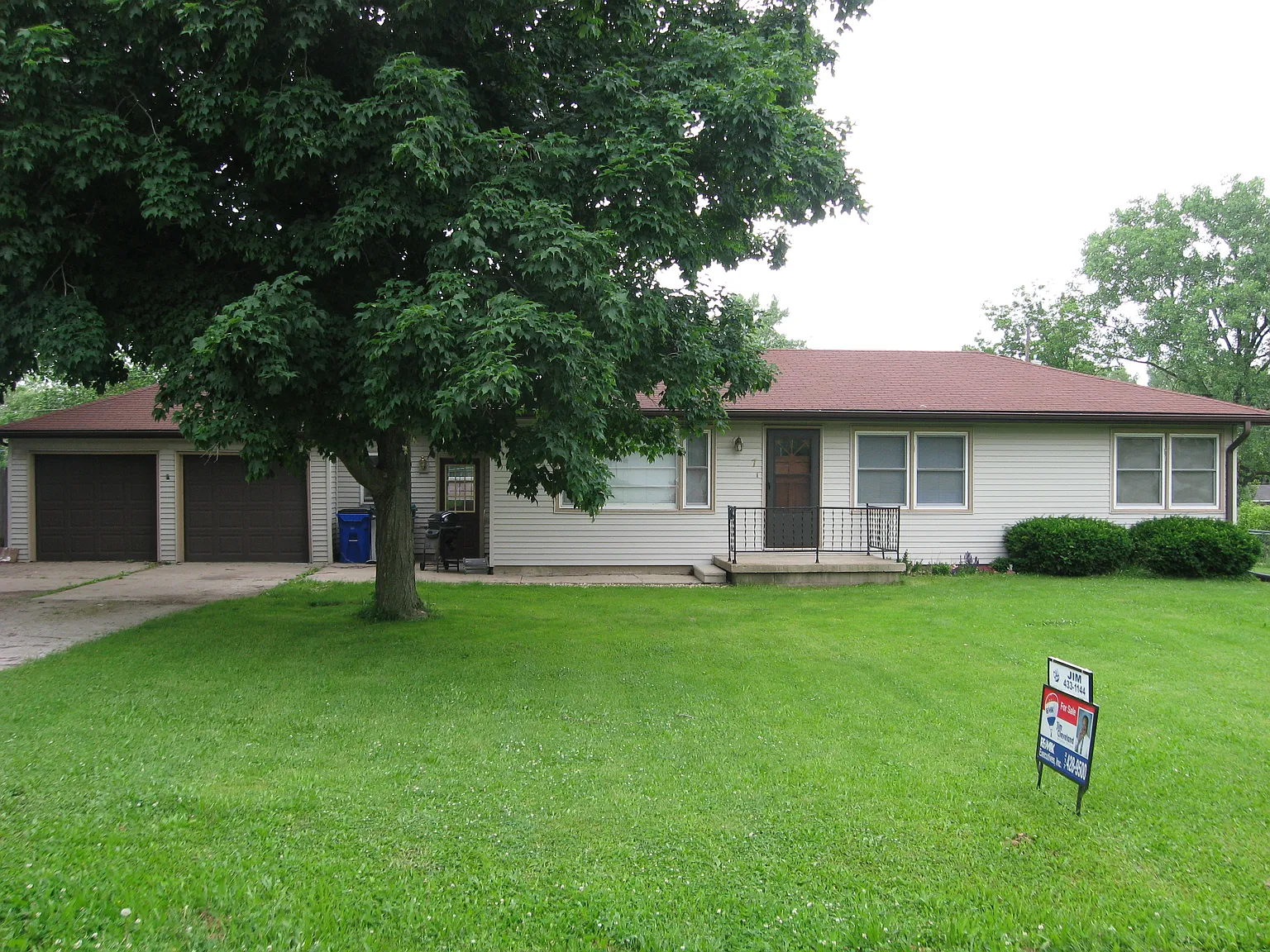 7 Illini Dr photo 1