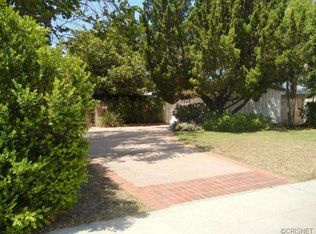 19444 Lanark St, Reseda, CA 91335
