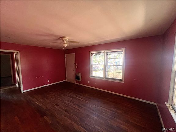 3rd image of 3415 Camp St NE