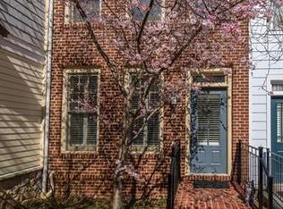 1216 N Danville St, Arlington, VA 22201