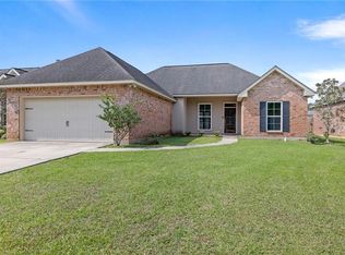 17289 Paddock Cir, Hammond, LA 70403
