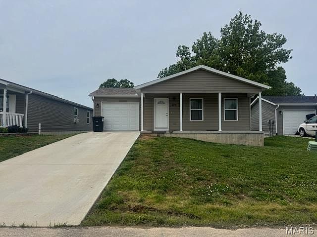 1st image of 479 Southview Dr
