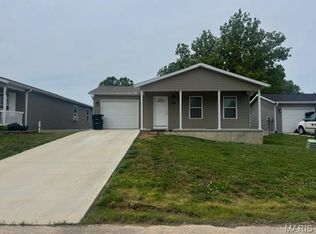 479 Southview Dr, Jackson, MO 63755