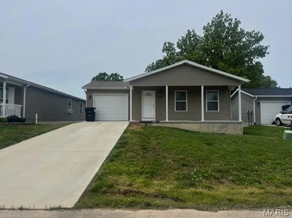 479 Southview Dr, Jackson, MO 63755