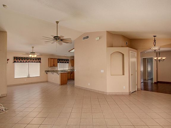 2nd image of 3035 E Blackhawk Dr