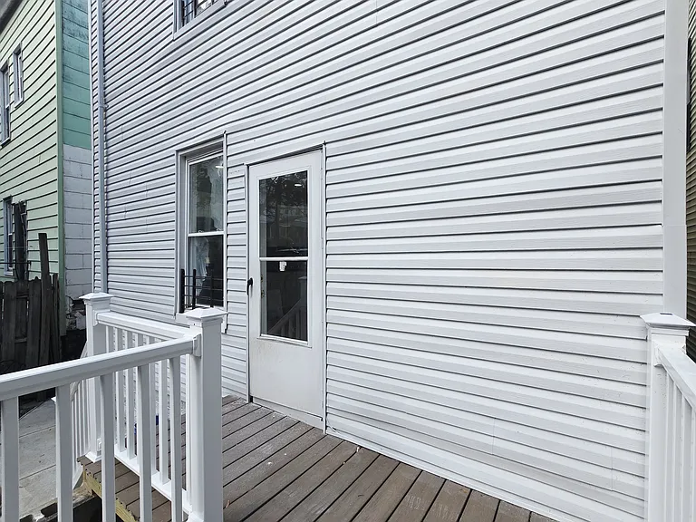 15 Dwight St — Photo 29