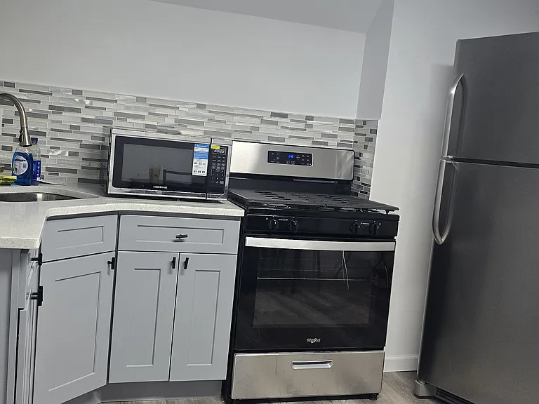 156 Waterville St #3 — Photo 10