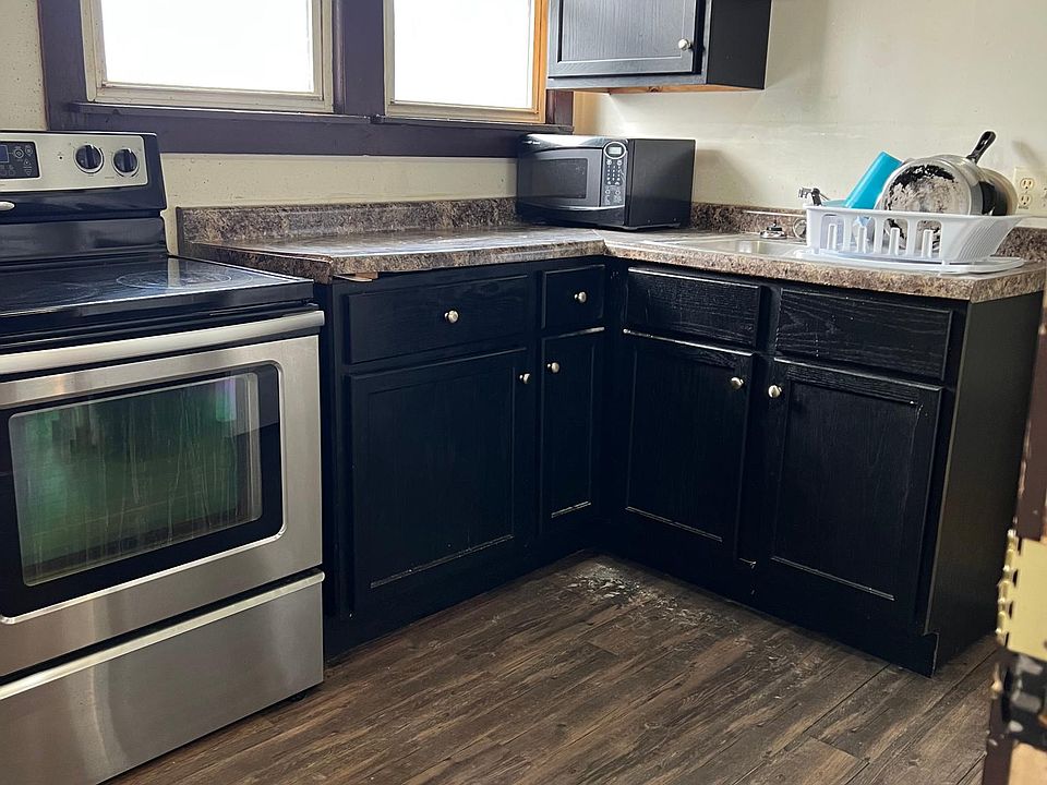 2nd image of 725 Hancock St APT 3