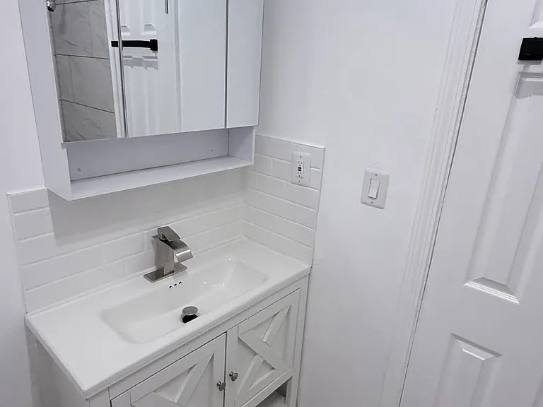 11664 Lou Dillon Ave #B — Photo 8