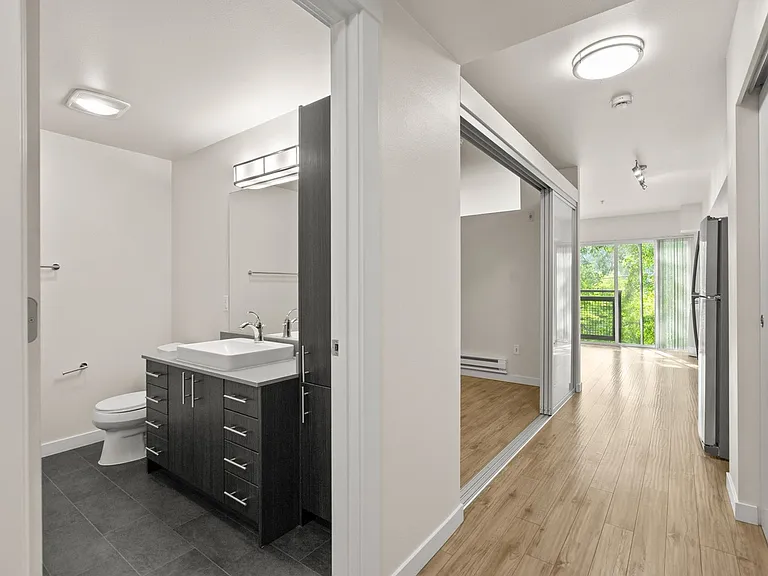 Contour Apartments — Photo 42