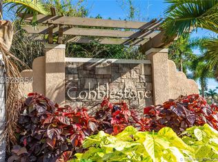 913 SW 147th Ter, Pembroke Pines, FL 33027