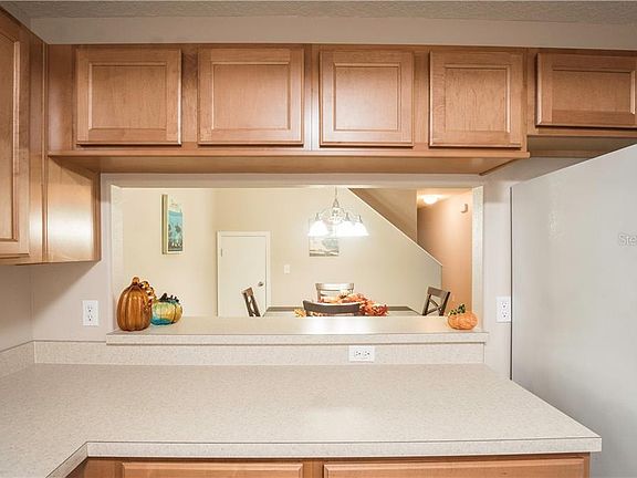 5th image of 5464 Fieldstone Dr