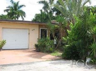 319 Rockledge Rd, Fort Myers, FL 33905