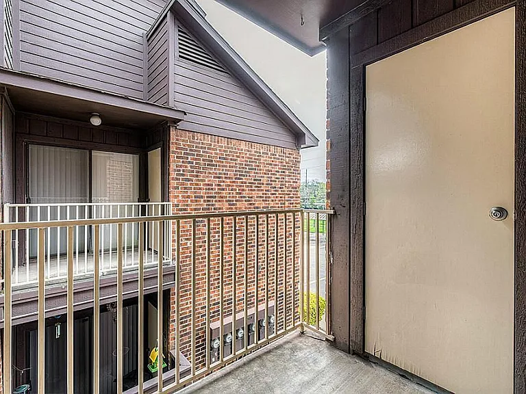 3130 Walnut Bend Ln #402 — Photo 19