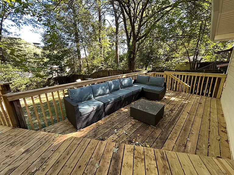 1058 Gilbert St SE — Photo 27