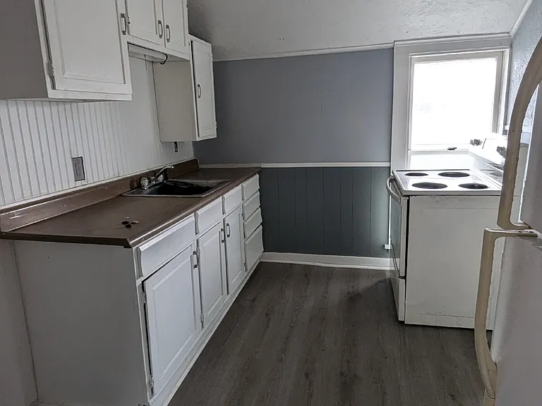65 Caledonia St #UPPER — Photo 6
