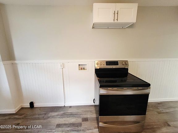 3rd image of 1019 W Main St #1