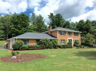 235 Roscommon Dr, Bristol, TN 37620