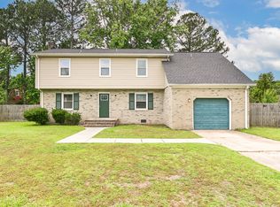 2908 Stratford Dr, Chesapeake, VA 23321