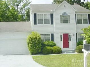 5907 Black Bear Ct, Charlotte, NC 28214