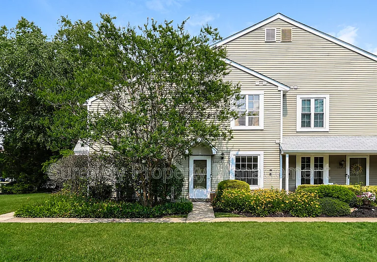 330A Willow Turn #A — Photo 1