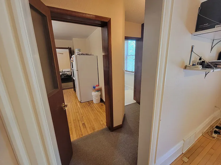 230 E 4th St #2 — Photo 5