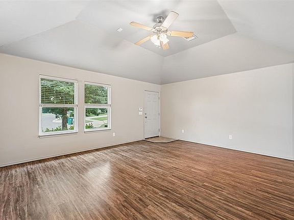 3rd image of 1825 NW 148th St